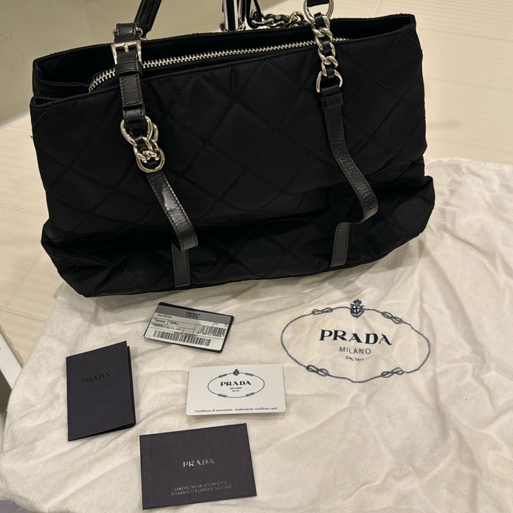 Vintage Prada Shopping Tote.Like new. Great Valentine 💌 present.